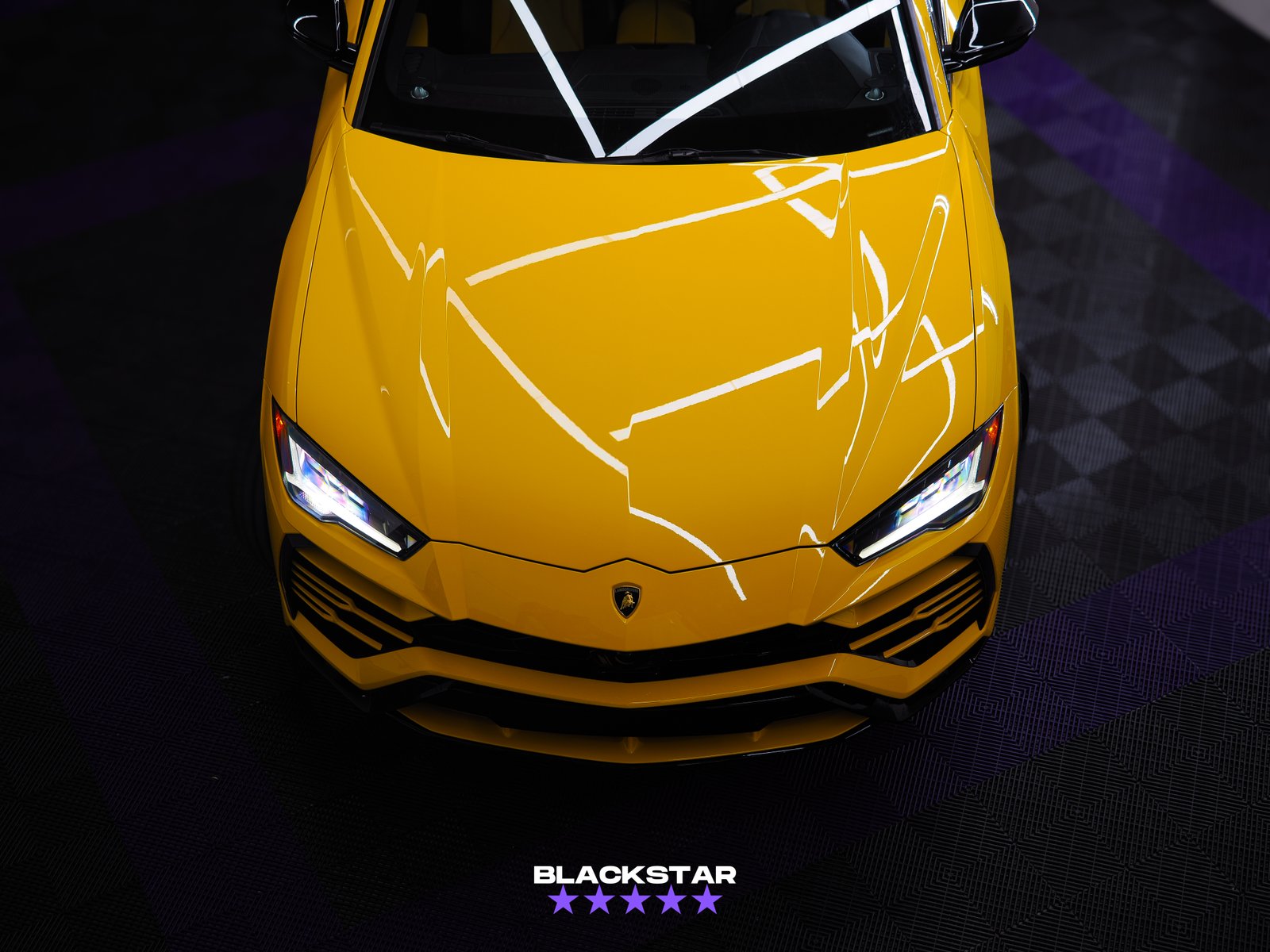 Blackstar shop vehicle